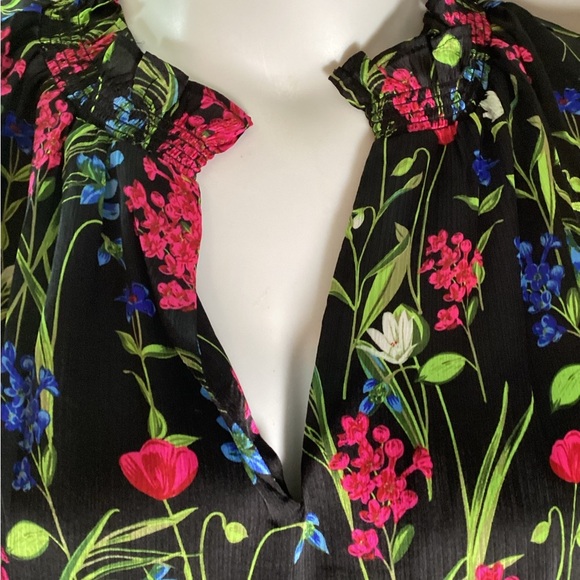 Plus Size, Sugarlips Pink and Green Ruffled Puff Sleeve Blouse, Size 2X - Picture 7 of 9